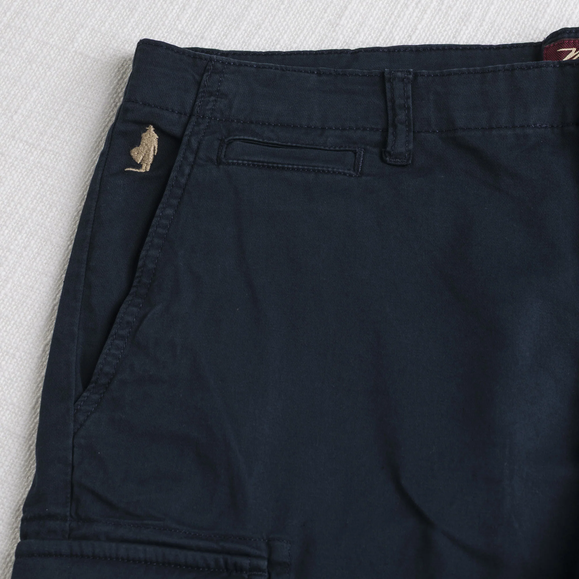 Bermuda cargo in gabardina stretch - Navy Blue - Image 3