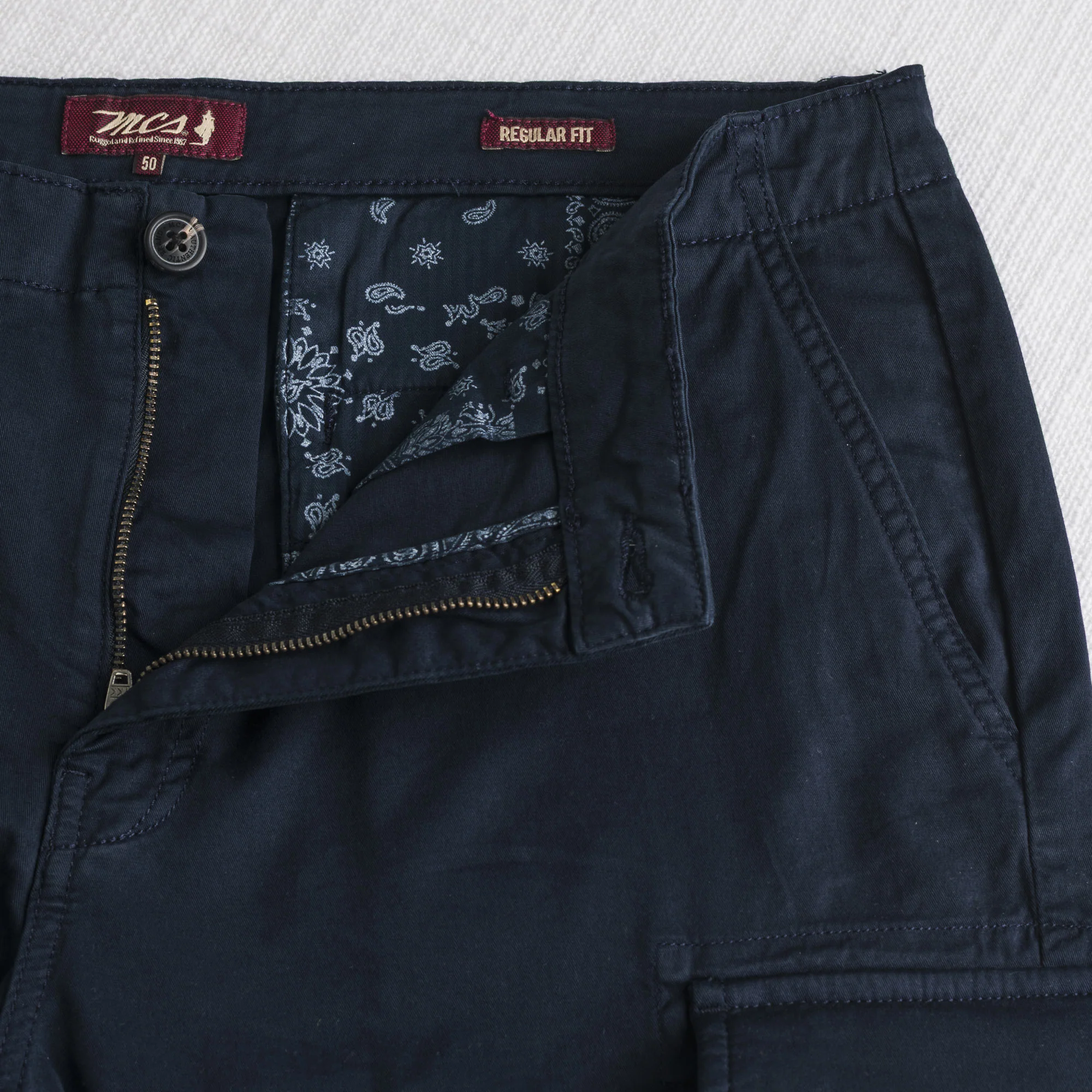 Bermuda cargo in gabardina stretch - Navy Blue - Image 4