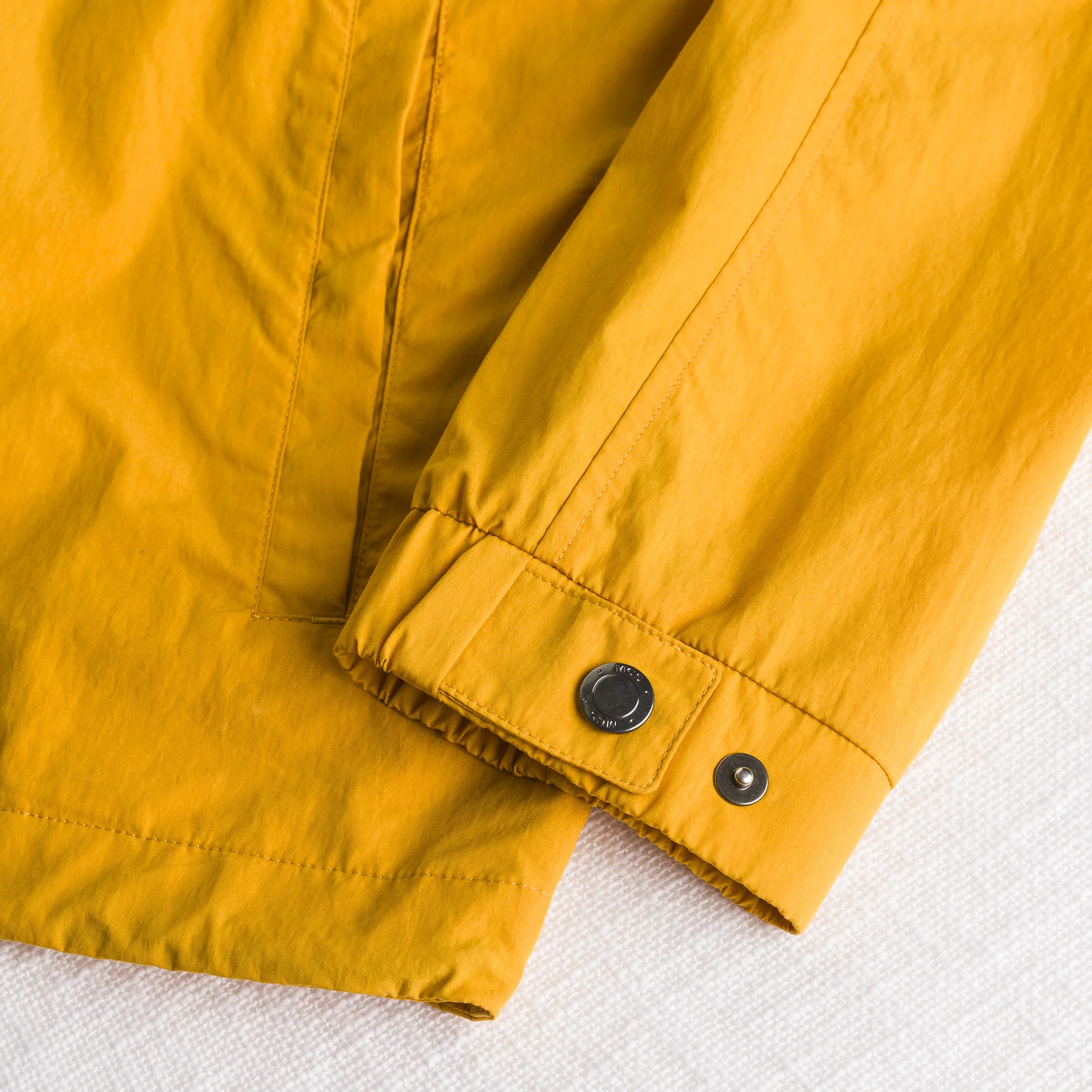 Giacca antipioggia leggera - Gold Yellow - Image 5