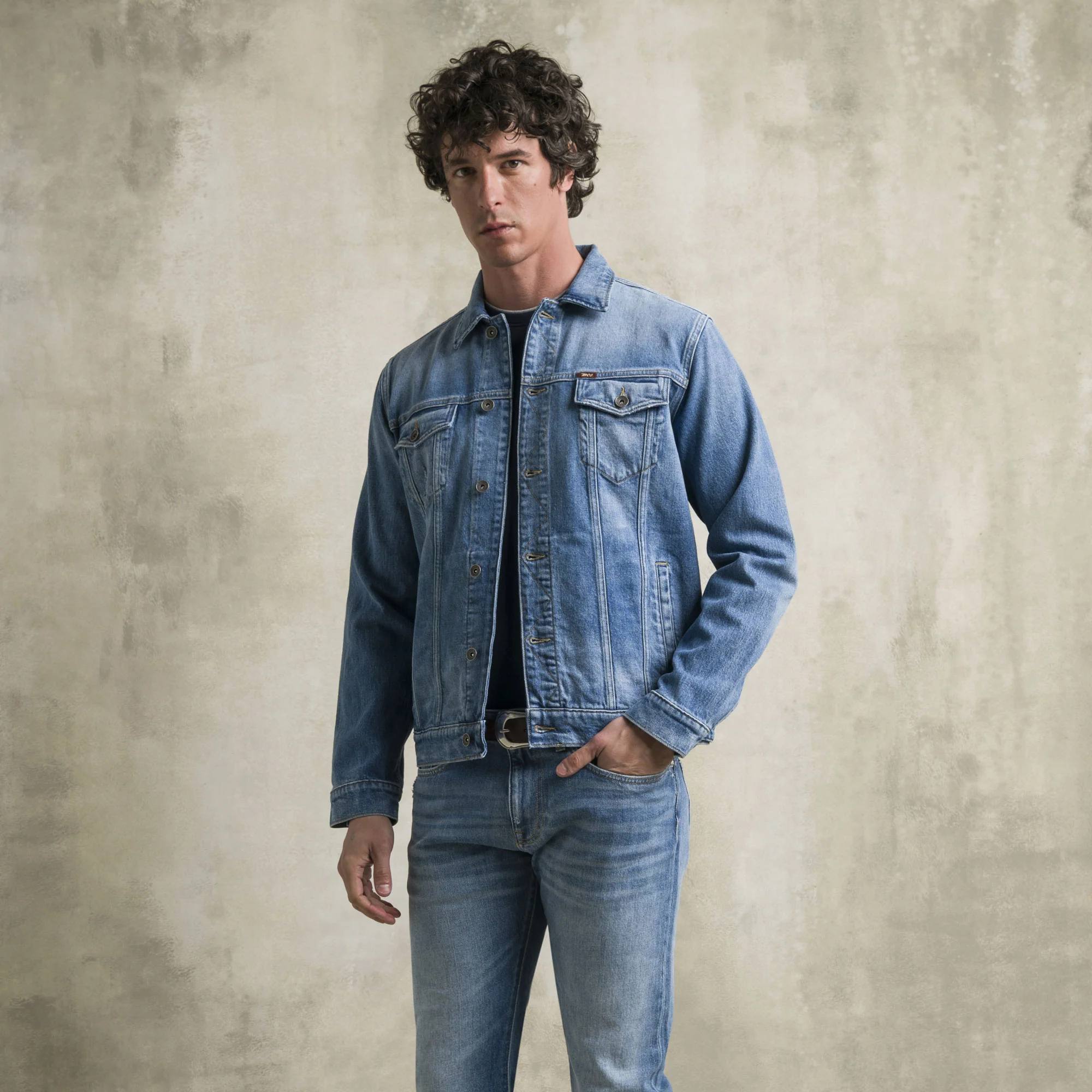 Giacca Trucker in denim - Mid Blue - Image 6
