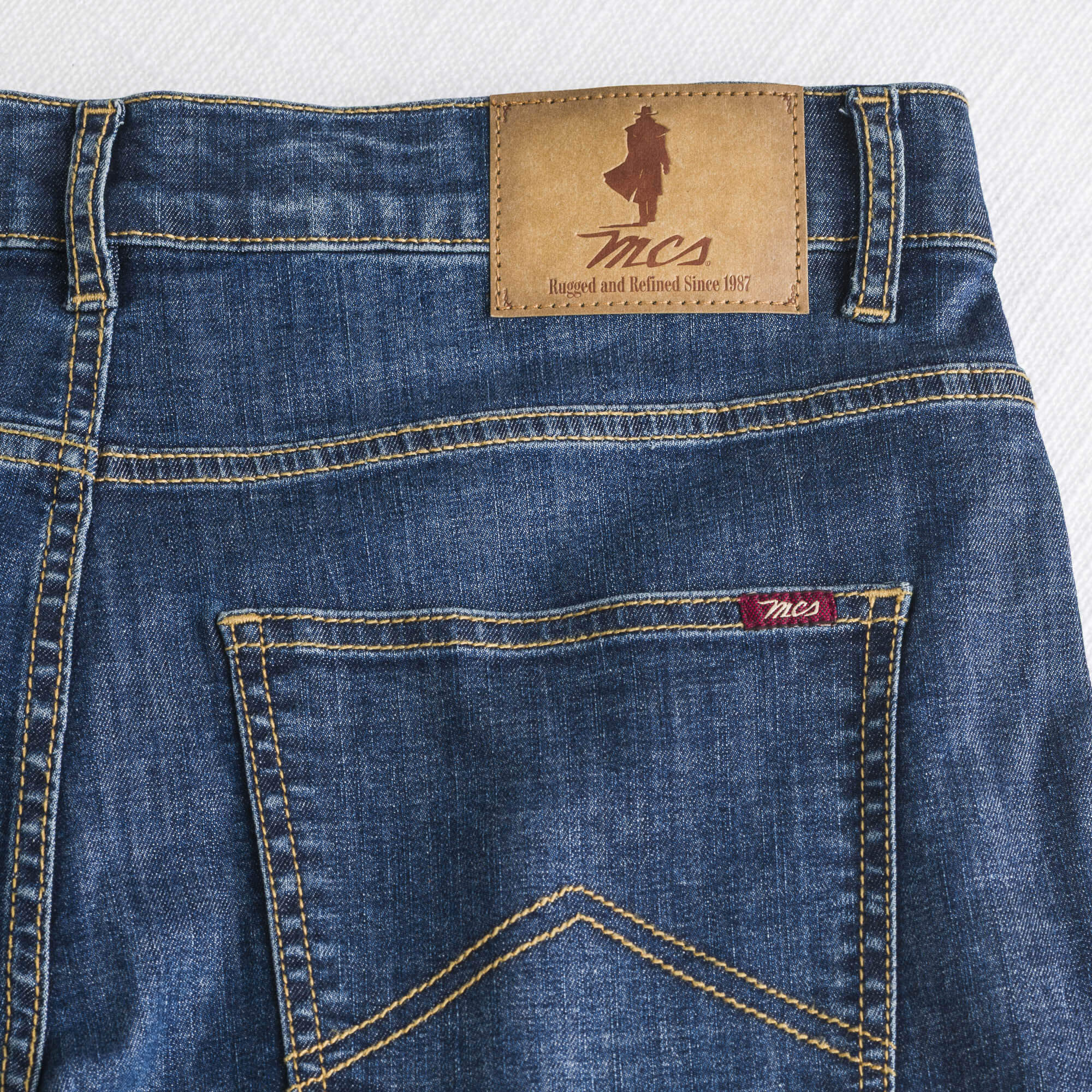 Jeans Leggero Essential Slim - Mid Blue - Image 5