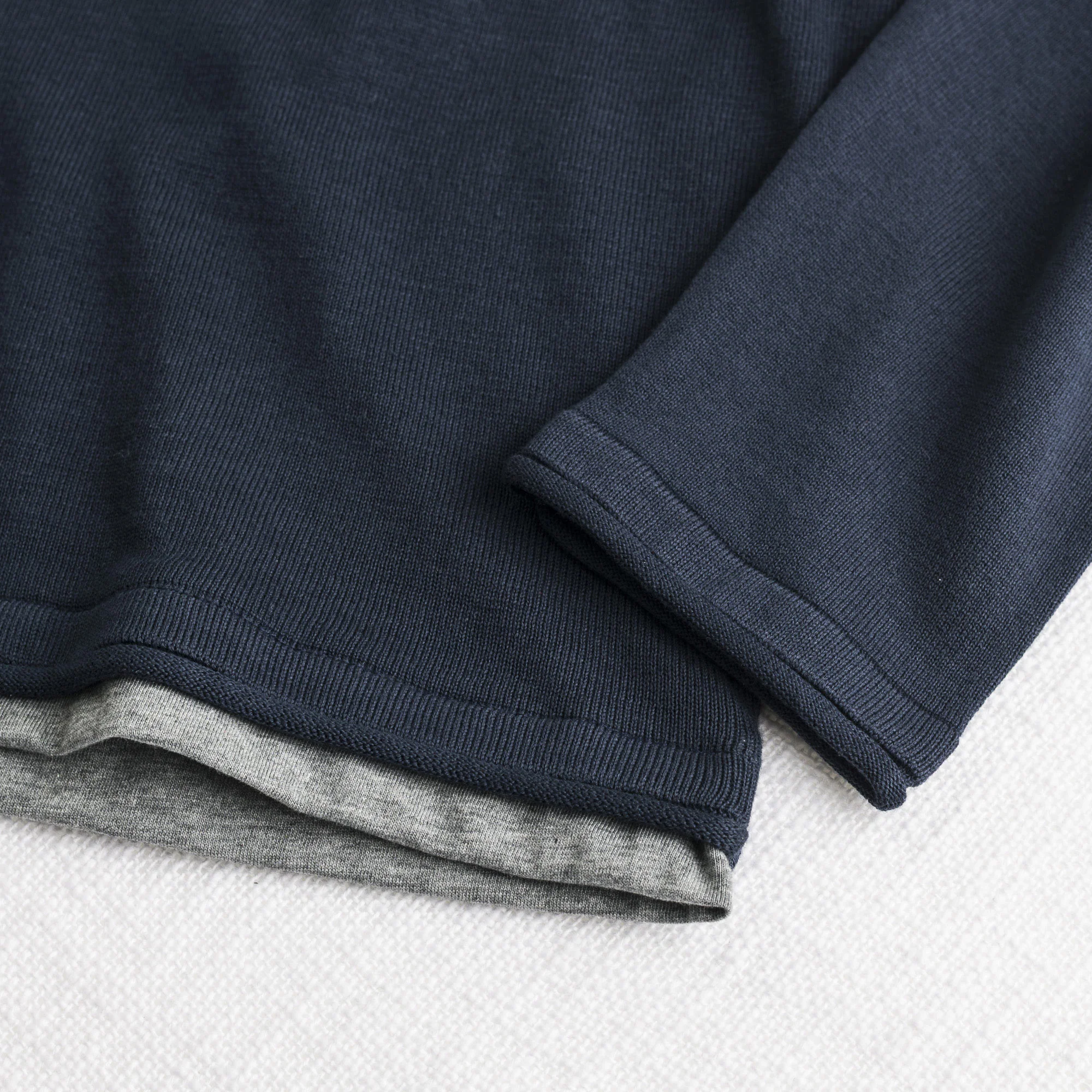 Maglia 100% cotone girocollo con dettagli in jersey - Navy Blue - Image 4