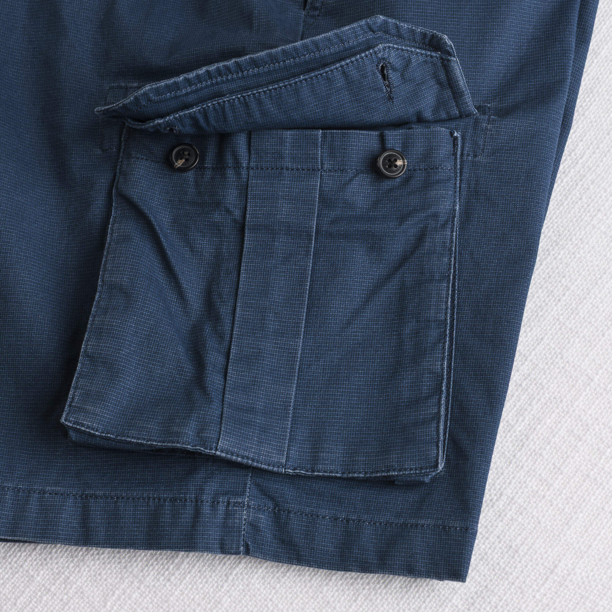 Pantaloni cargo corti in cotone stretch - Navy Blue - Image 5