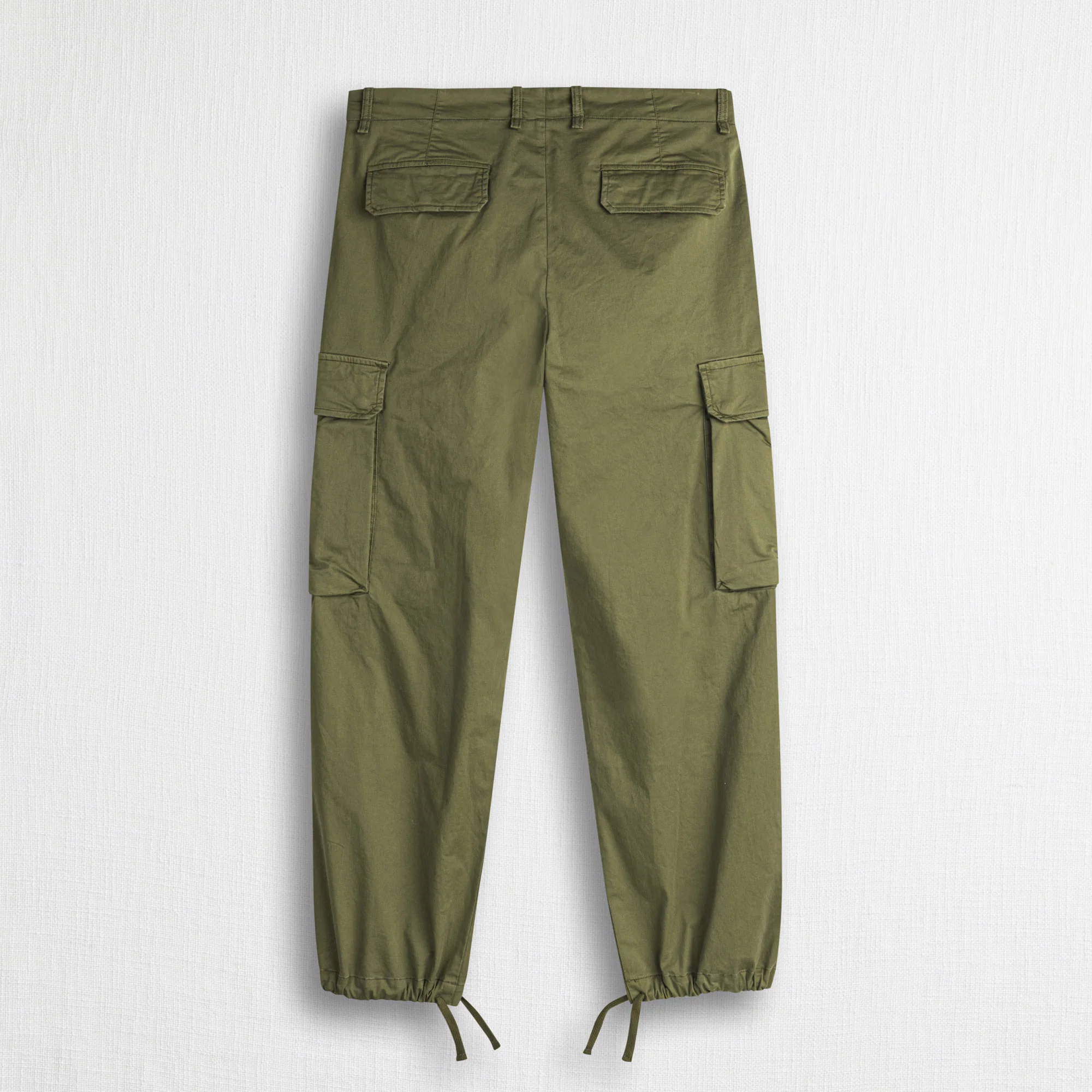 Pantaloni cargo elasticizzati in raso di cotone - Olive Green - Image 4