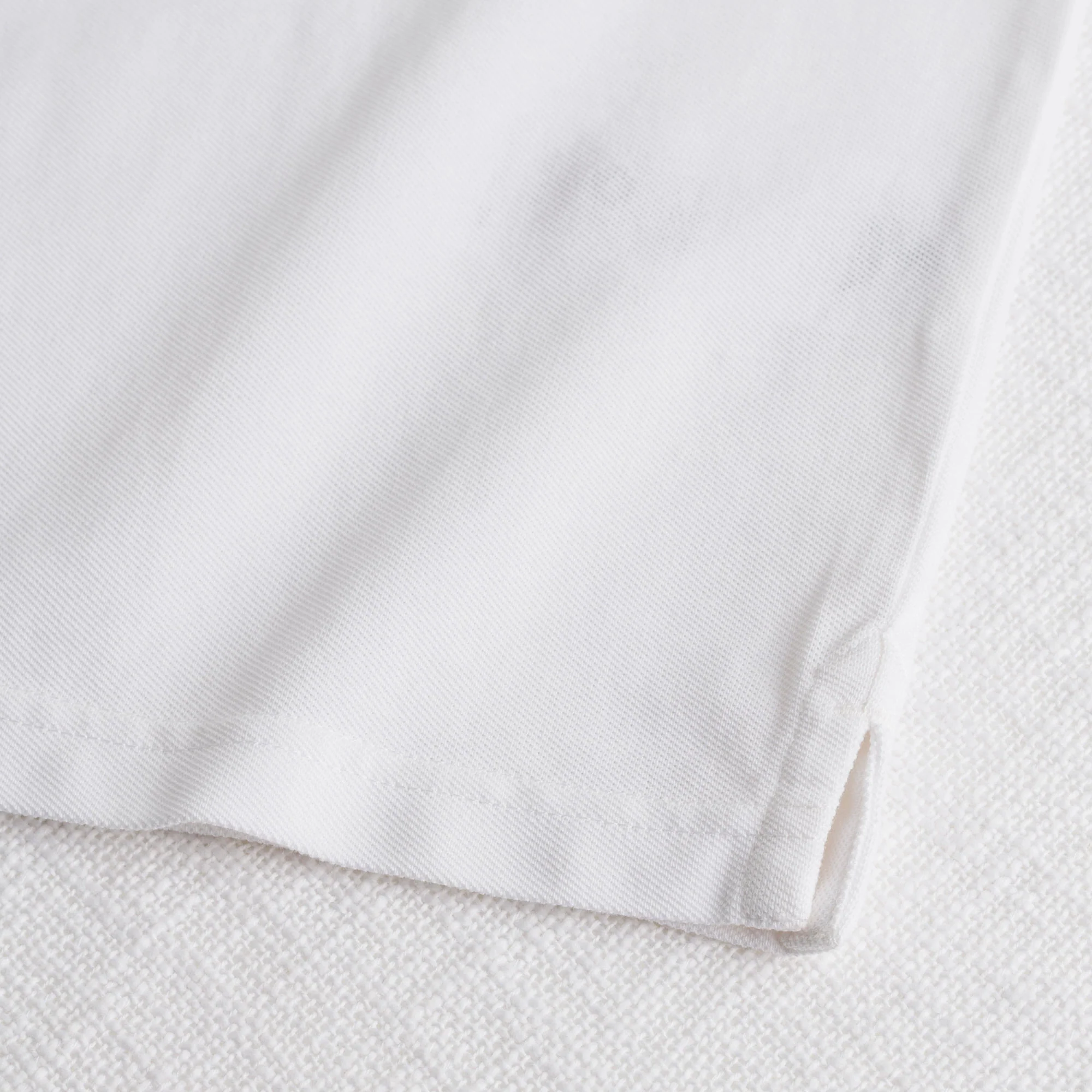 Polo 100% cotone piquet con ricami folk e taschino - White - Image 4