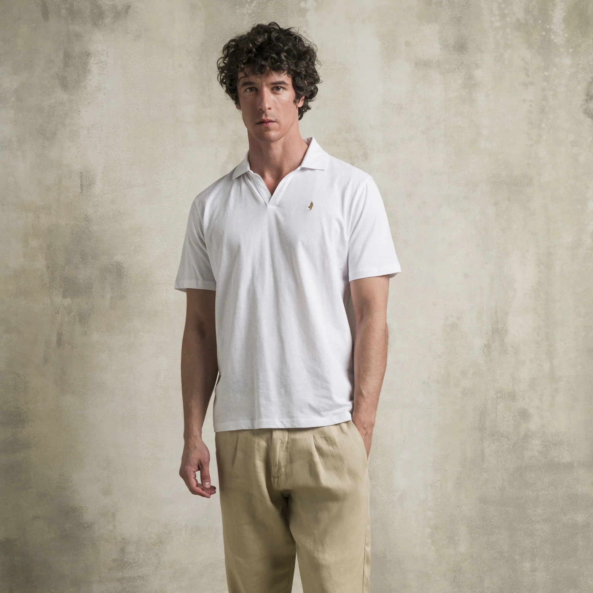 Polo misto cotone e lino jersey con scollo a V - White - Image 4